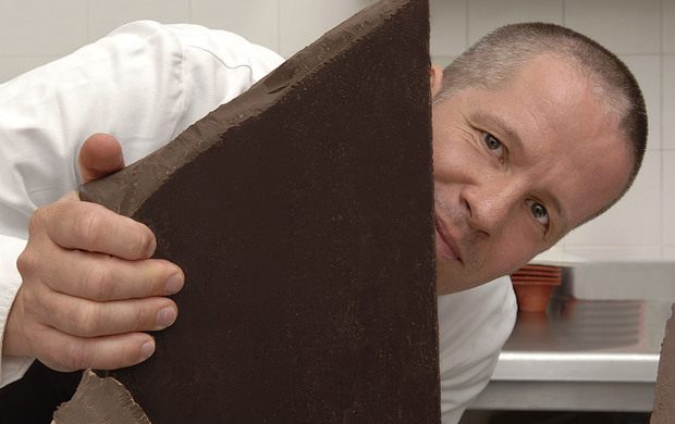 Ernst Knam presenta Sweety: il video