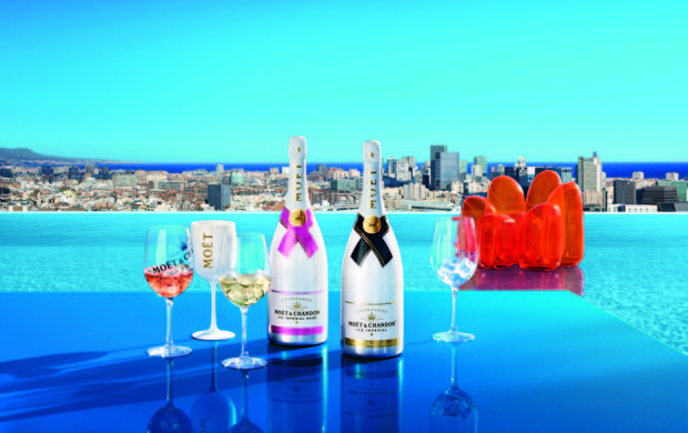 Lo Champagne è on the rocks