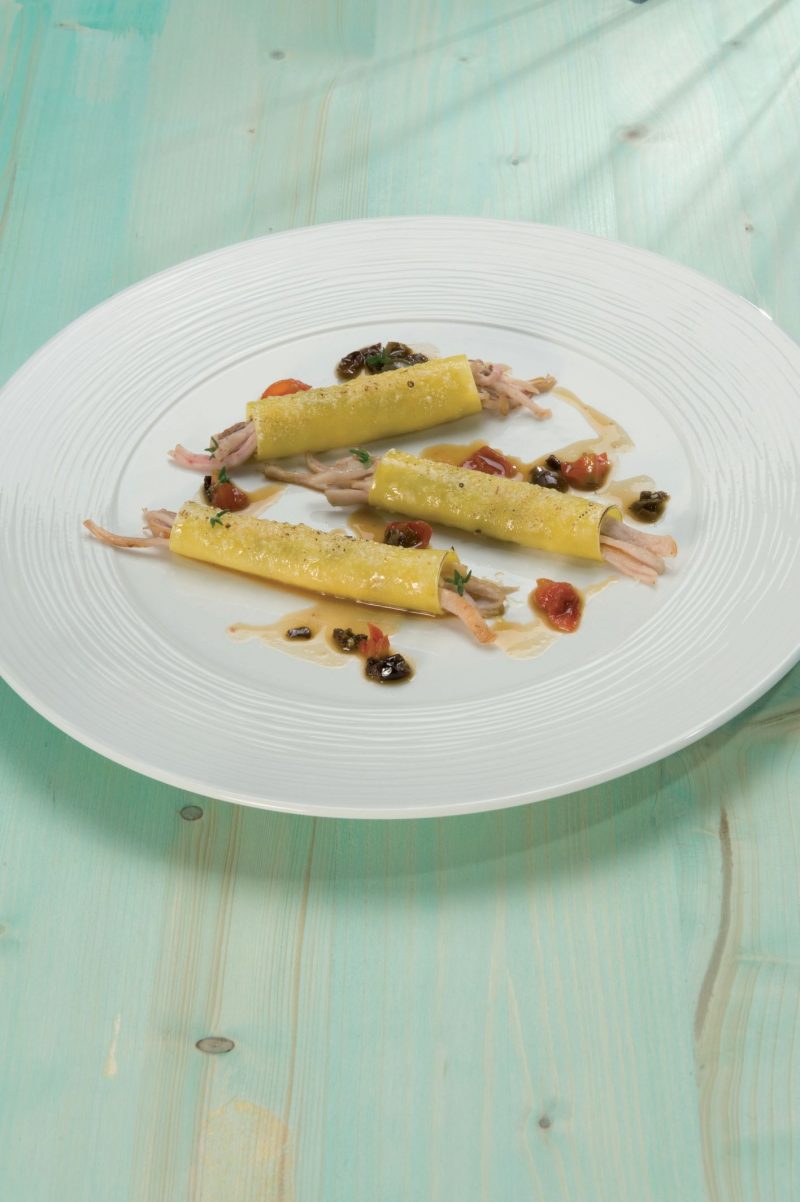 Cannelloni di coniglio, pomodorini confit
e olive taggiasche