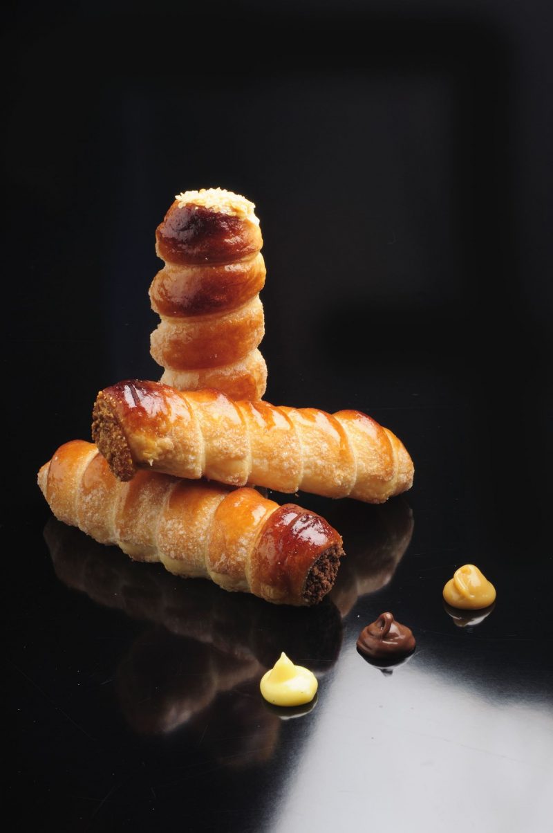 Cannoli di pasta sfoglia