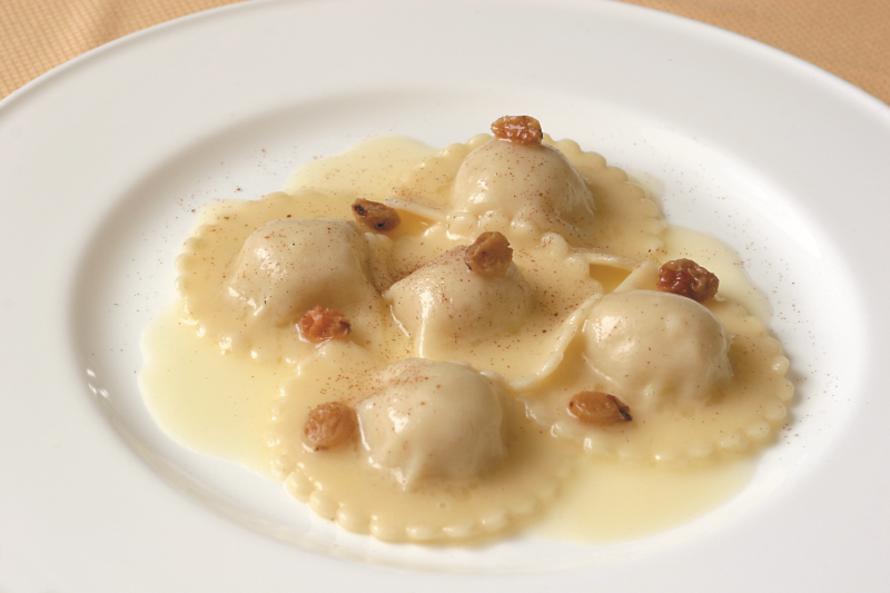 Cialson di patate, uvetta e profumo di cannella