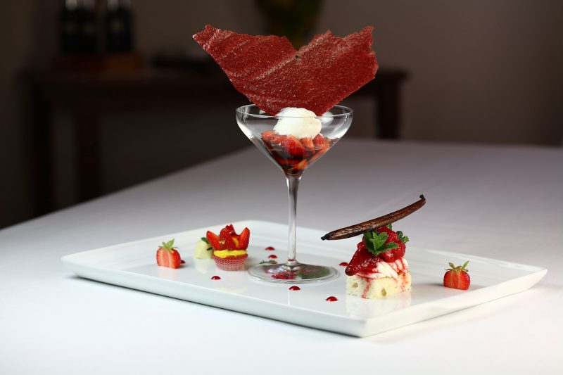 Latte, fragole e sapa