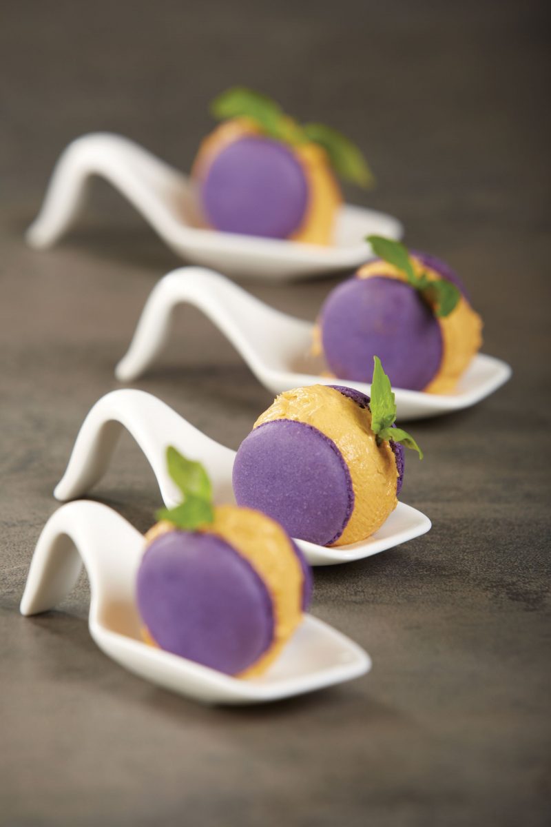 Macaron multicolor: macaron al pomodoro