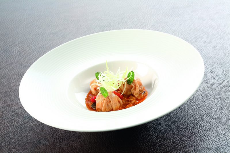 Pralina di trippa con mousse di pecorino romano e granita alla menta