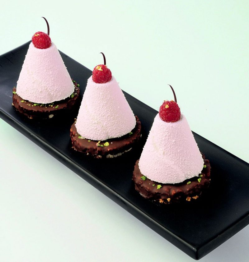 Snack cioccolato lampone pistacchio e cereali