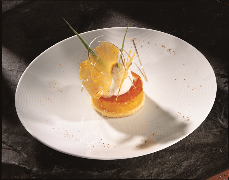 Tatin all’ananas con gelato al cocco