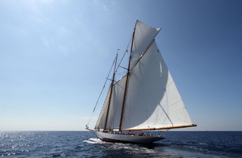 Straordinario a Catania e vela a Imperia: si viaggia anche a fine estate