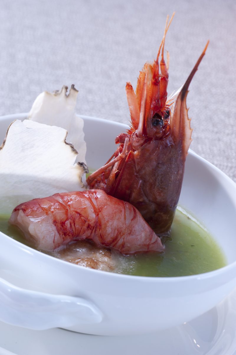 Zuppetta di mela verde, gambero rosso e animella di agnello