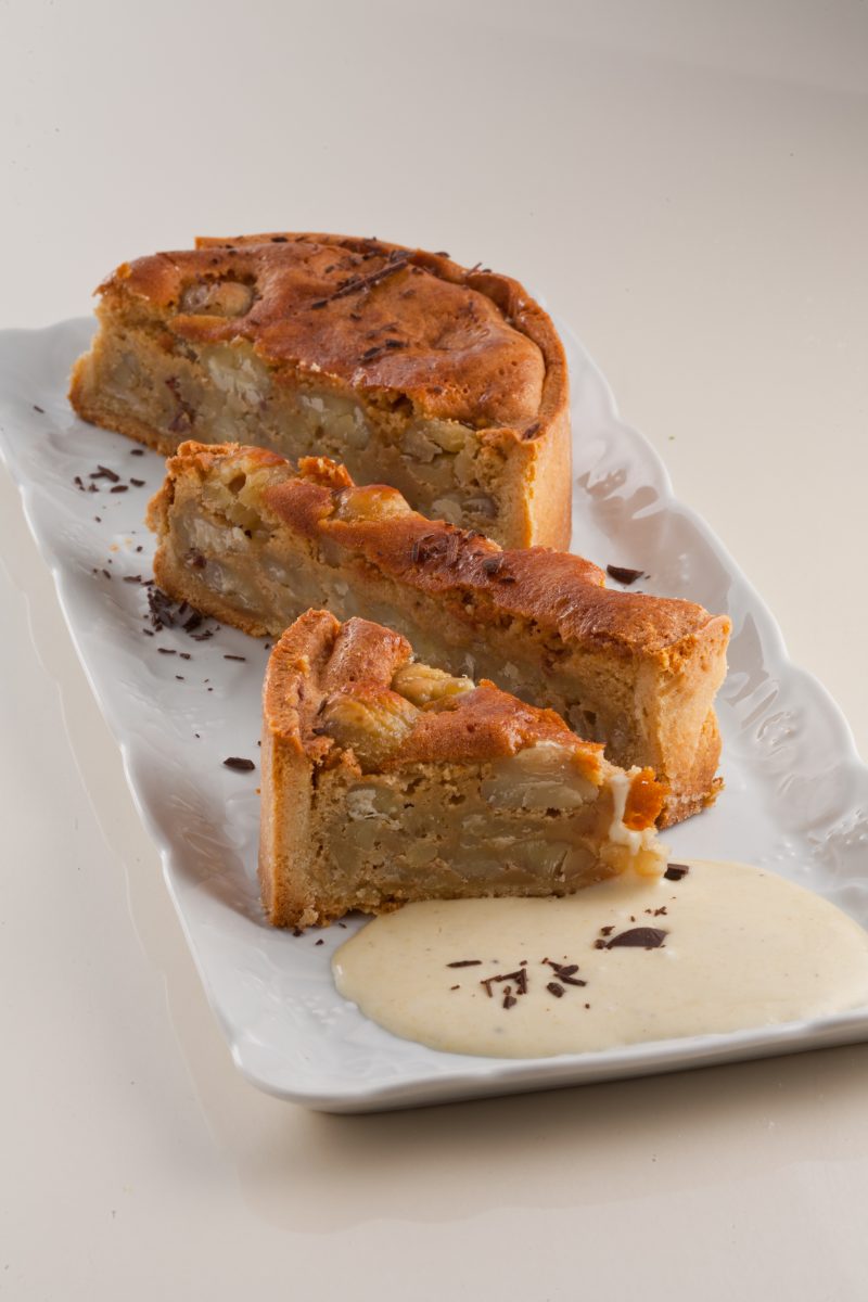 Torta di Castagne con Salsa Vaniglia