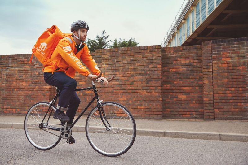 I rider di Just Eat diventeranno dipendenti