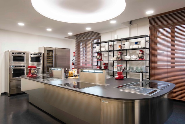 Congusto e Kitchenaid: quando design e scuola di cucina vanno a braccetto