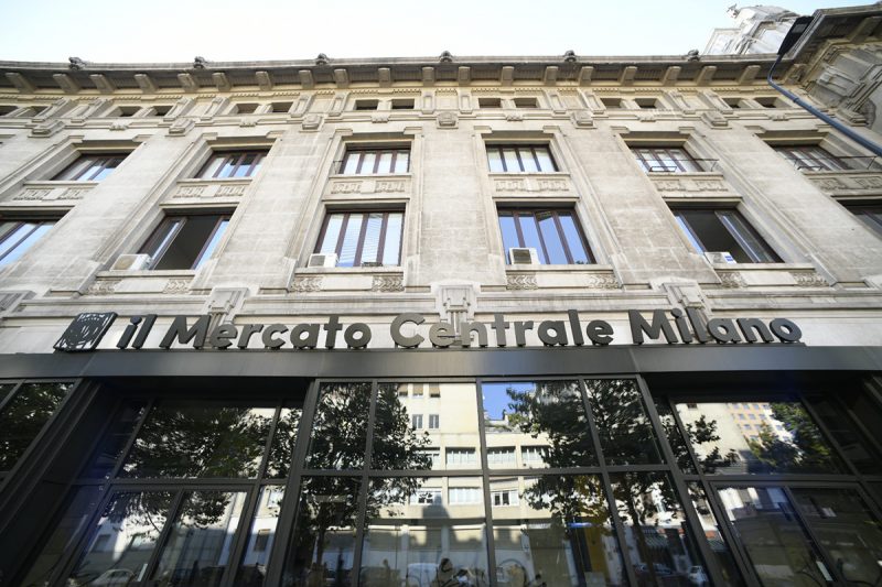 Ha aperto il Mercato Centrale Milano, tra botteghe di artigiani e ristoranti