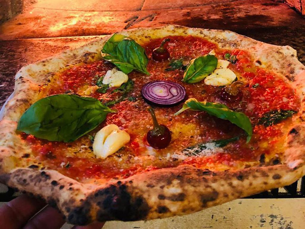 Pizza Assembramento Pasquale Pometto Piz Napiz