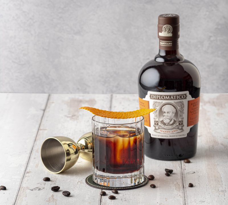 Caffè e distillati: la nuova tendenza in una ricetta