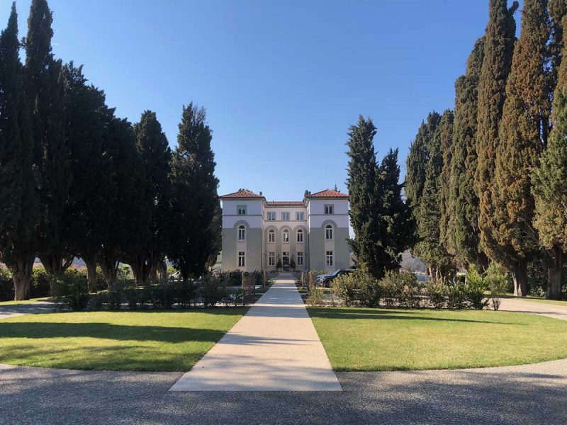Ivan Milani, Villa Monty Banks e le colline romagnole