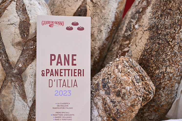 Pane & Panettieri d’Italia di Gambero Rosso 2023, la nuova guida e i premi speciali