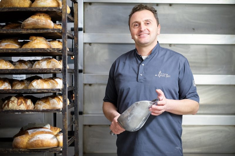 Il Forno di Calzolari, anche quest’anno i 3 pani. Incontro con Matteo Calzolari sul Panificatore di settembre
