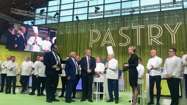Polin Group premiata da Iginio Massari e Apei