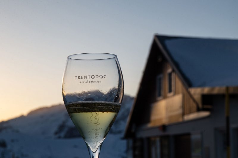 Trentodoc sulle Dolomiti 2023: l’edizione invernale al via in Val di Fiemme