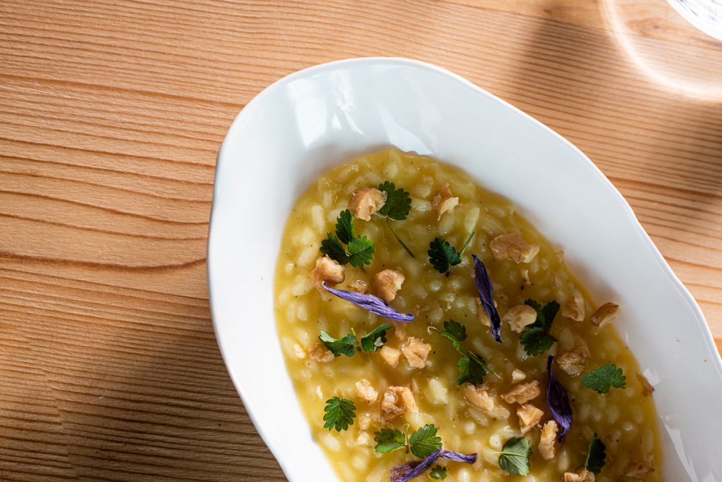 Risotto Riserva San Massimo, cavolfiore, zafferano, noci, pimpinella_003