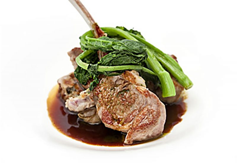 Maialino nero dei Nebrodi con cime di rapa